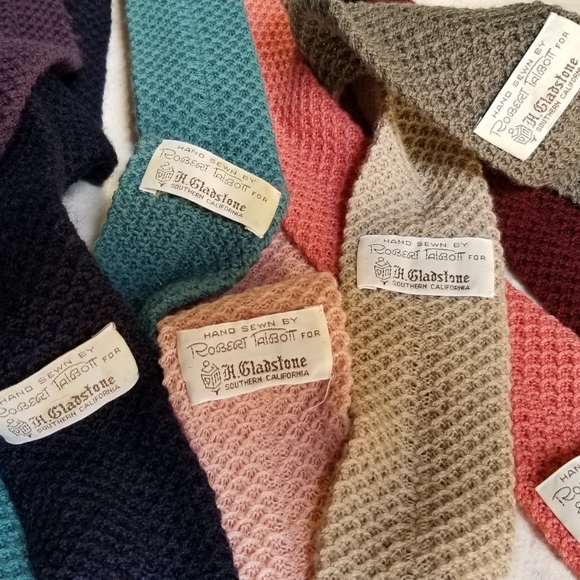 8 Hand Sewen by Robert Talbott for H. Gladstone - Picture 3 of 7